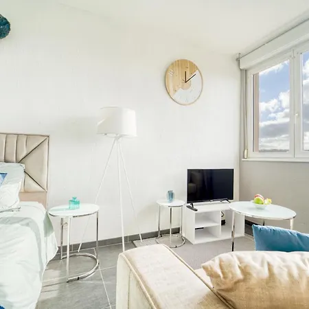 Mon Rez-de-chaussée Parking Privé Un-séjour-à-part *