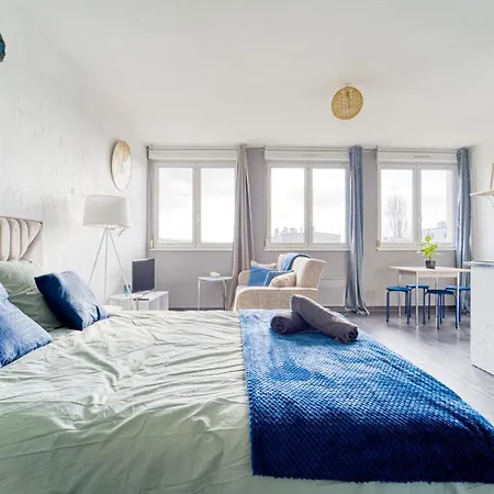 아파트 Mon Rez-de-chaussee Parking Prive Un-sejour-a-part