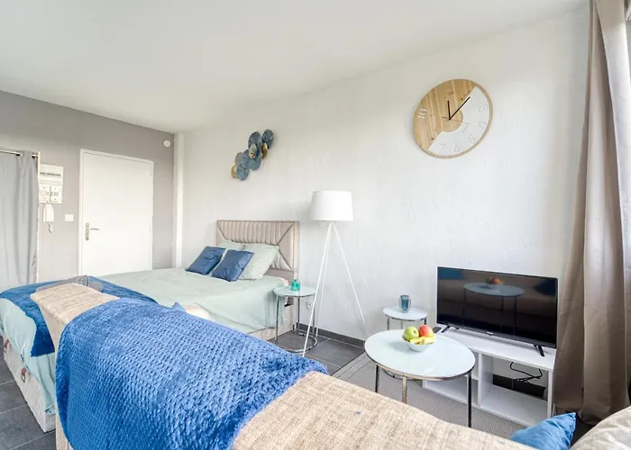 아파트 Mon Rez-de-chaussee Parking Prive Un-sejour-a-part *